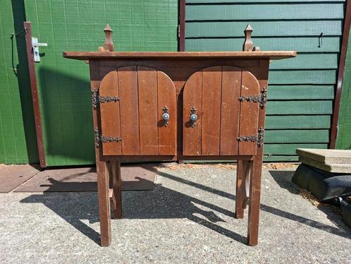 Grappig antiek houten kastje / sidetable - opknapper, Huis en Inrichting, Kasten | Overige, Gebruikt, Ophalen