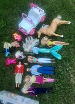 Oude barbie en ken jeep paard kleding enz, Ophalen of Verzenden, Gebruikt, Barbie