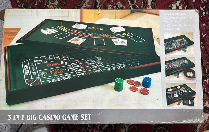 3-in-1 Casino Spelset: Blackjack, Roulette Voor vanavond!, Hobby en Vrije tijd, Gezelschapsspellen | Bordspellen, Gebruikt, Drie of vier spelers