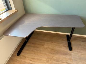Ikea BEKANT hoekbureau links, 160x110 cm beschikbaar voor biedingen