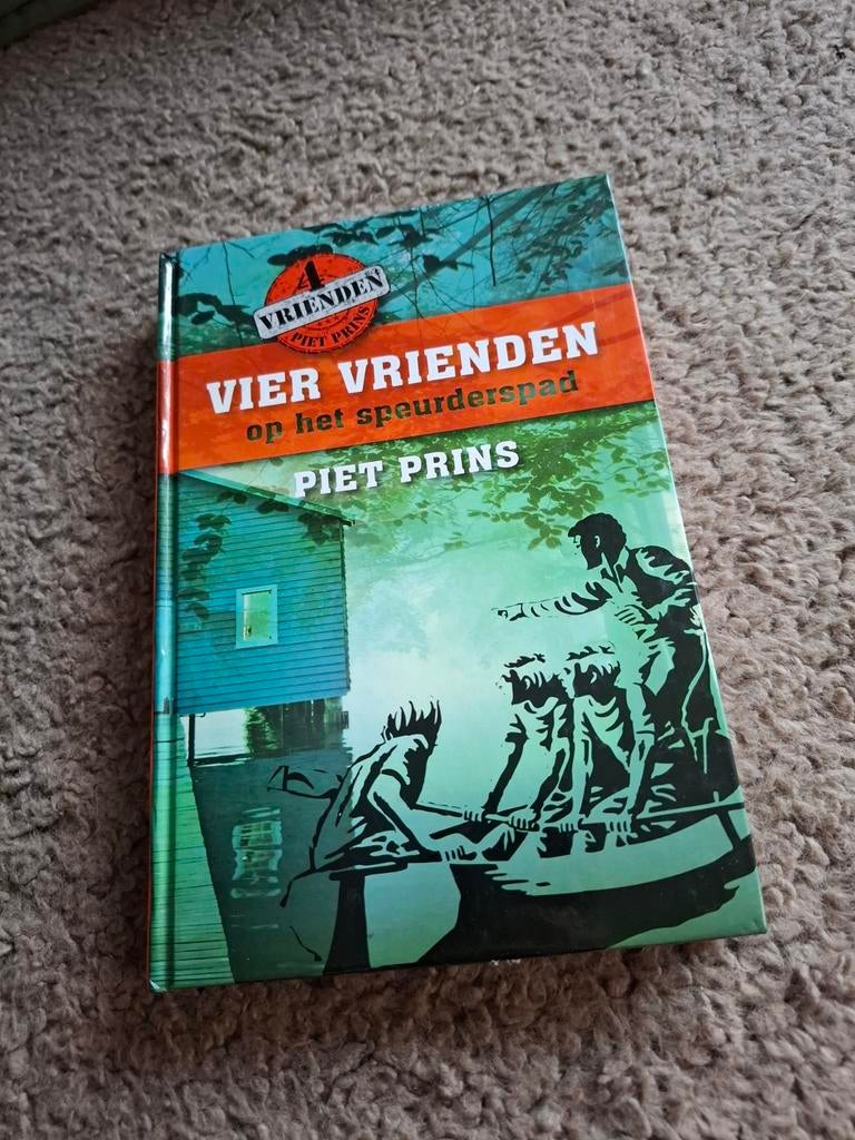 Piet Prins - Vier vrienden op het speurderspad, Boeken, Kinderboeken | Jeugd | 13 jaar en ouder, Zo goed als nieuw, Ophalen of Verzenden
