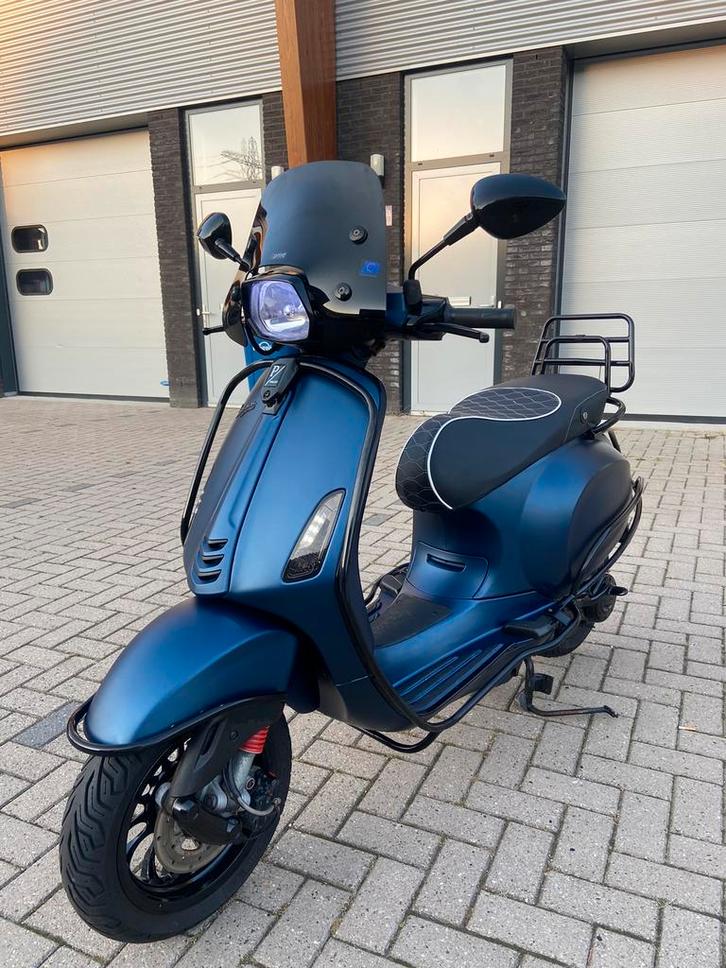 Direct geld voor u vespa bellen 0653762887, Fietsen en Brommers, Scooters | Vespa, Zo goed als nieuw, Ophalen of Verzenden