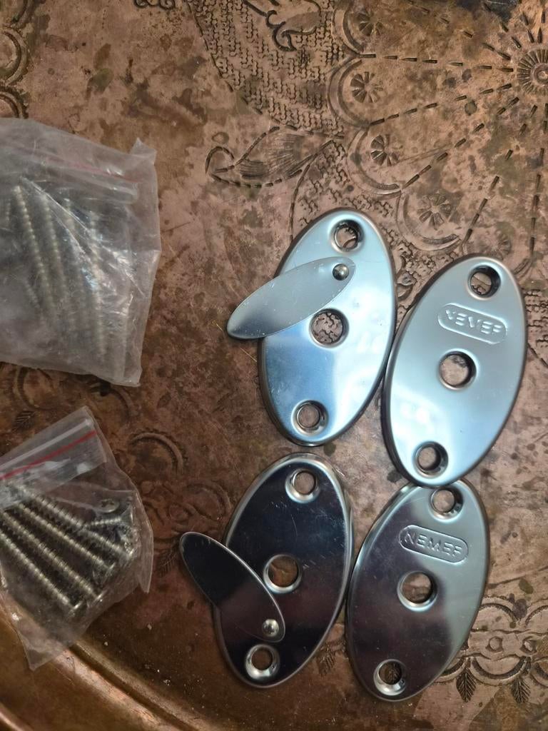 NEMEF Schuifgrendels met Schroeven - Nieuwstaat, Ophalen of Verzenden