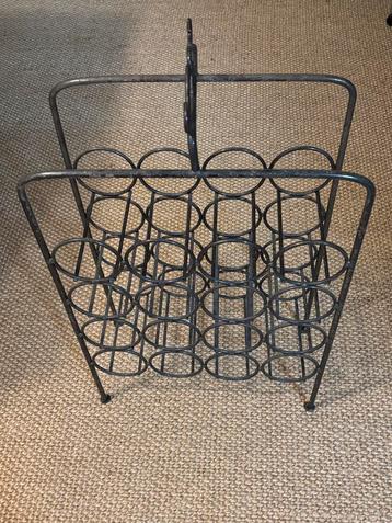 Metalen Wijnrek voor 16 flessen beschikbaar voor biedingen