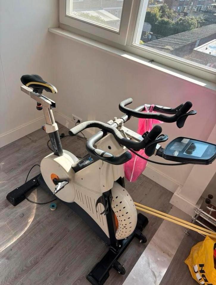 Hometrainer Speedbike E9 - Fitness voor thuis!, Sport en Fitness, Fitnessapparatuur, Gebruikt, Spinningfiets, Benen, Metaal, Ophalen