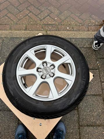 Originele audi 17 inch winterbanden complete set  beschikbaar voor biedingen