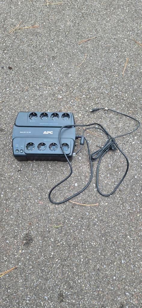 APC Back up UPS 700 Noodstroomvoeding, Computers en Software, Noodvoedingen (UPS), Ophalen