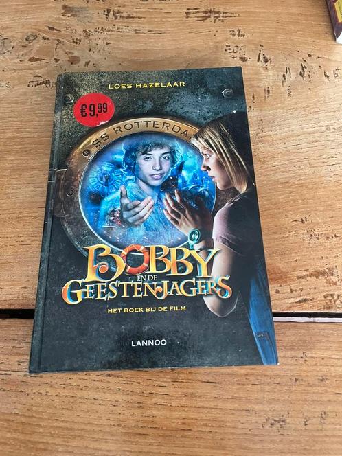 Loes Hazelaar - Bobby en de geestenjagers, Boeken, Kinderboeken | Jeugd | 10 tot 12 jaar, Ophalen of Verzenden