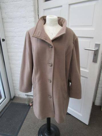 Lekker warme  winterjas maat 50.= XXL beschikbaar voor biedingen