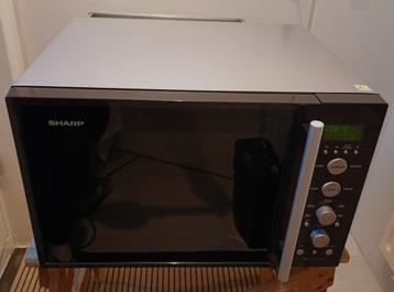 Sharp vrijst. combimagnetron hetelucht grill R-931(BK)W 2019 beschikbaar voor biedingen