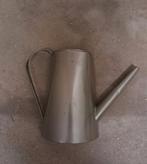 Metalen Plantenbak Gieter Vorm, Huis en Inrichting, Keuken | Potten en Pannen, Ophalen of Verzenden, Gebruikt, Rvs, Pot, Bus of Blik