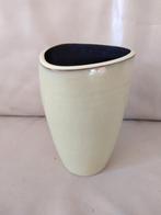 Mooie driehoekige vaas van Ravelli, Ophalen of Verzenden