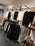 Professioneel winkel wandsysteem, Kleding | Dames, Kledingrekken, Ophalen, Zo goed als nieuw