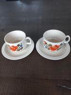Vintage kopjes en schotels met bloemmotief, Ophalen of Verzenden