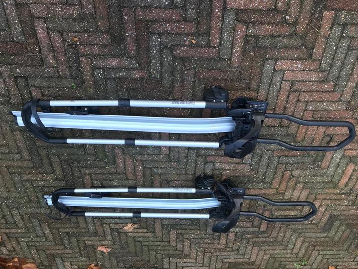 Menabo chrono fietsendrager 2x, Auto diversen, Fietsendragers, Zo goed als nieuw, Dakdrager, 1 fiets, Brede banden, Elektrische fiets