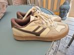 Schoenen maat 37 often, Ophalen of Verzenden, Zo goed als nieuw, Sneakers of Gympen