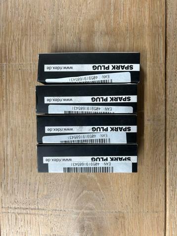 4x nieuwe bougies RIDEX 686S0024 – €15 beschikbaar voor biedingen
