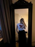 Wit T-shirt met 'Fake Love' hart - Nikkie maat 34, Wit, Ophalen of Verzenden, Zo goed als nieuw, Korte mouw