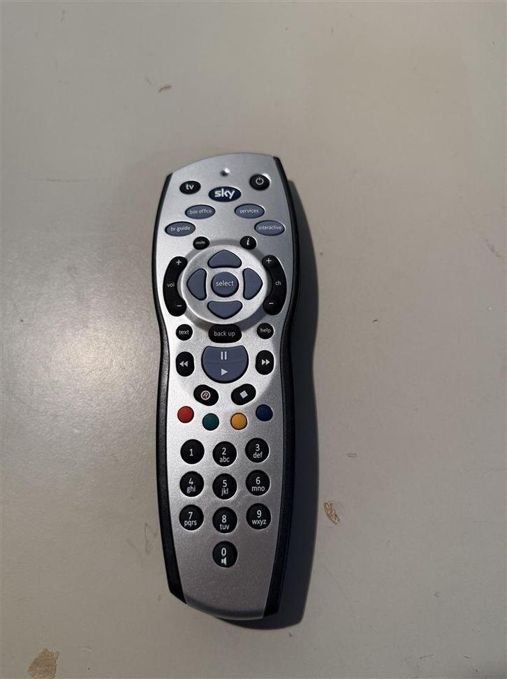 Afstandsbediening - Sky plus hd, Audio, Tv en Foto, Afstandsbedieningen, Zo goed als nieuw, Ophalen of Verzenden