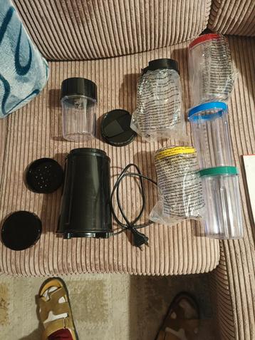 Blender, smoothiemaker met 5 bekers - Complete set! beschikbaar voor biedingen
