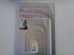 Rust en regelmaat - Anselm Grün en Petra Altmann, Anselm Grün; Petra Altmann, Ophalen of Verzenden, Zo goed als nieuw, Christendom | Protestants