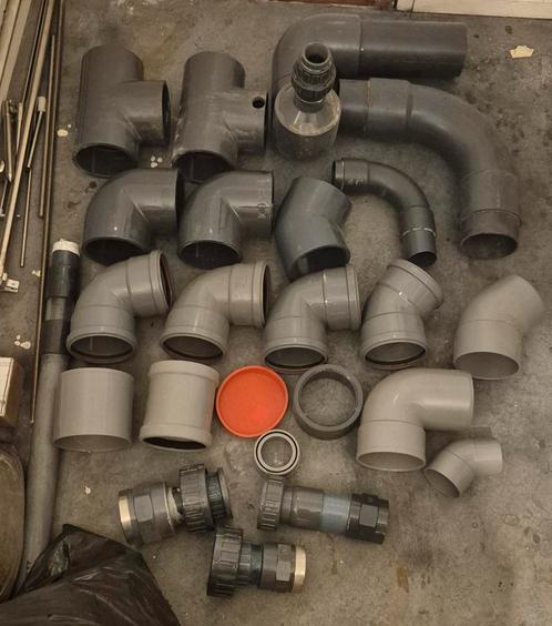 Diverse  pvc bochten & koppel stukken | 110 mm afsluiter, Doe-het-zelf en Verbouw, Buizen en Afvoer, Nieuw, Bochten, Pvc, Minder dan 2 meter