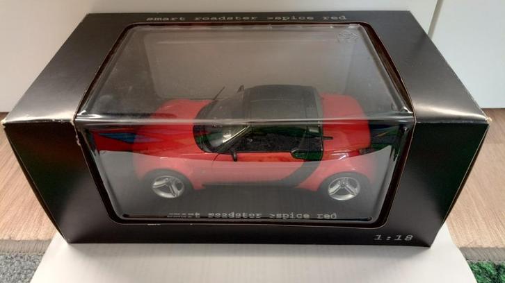 Kyosho Smart Roadster Cabrio Spice Red 1:18, Hobby en Vrije tijd, Modelauto's | 1:18, Zo goed als nieuw, Auto, Kyosho, Ophalen of Verzenden