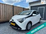 Toyota Aygo 1.0 VVT-i x Airco | Bluetooth | Nieuwe APK, Voorwielaandrijving, Stof, Gebruikt, Met garantie (alle)