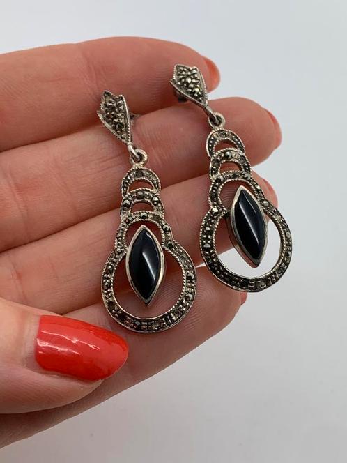 V502 Prachtige vintage zilveren oorbellen, Sieraden, Tassen en Uiterlijk, Oorbellen, Zo goed als nieuw, Hangers, Zilver, Zilver
