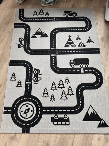 Kindervloerkleed autoweg 170x200cm beschikbaar voor biedingen