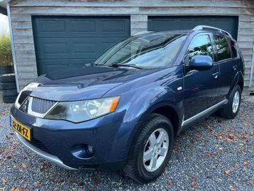 Mitsubishi Outlander 2.4 Intro Edition. Trekhaak. Navigatie  beschikbaar voor biedingen