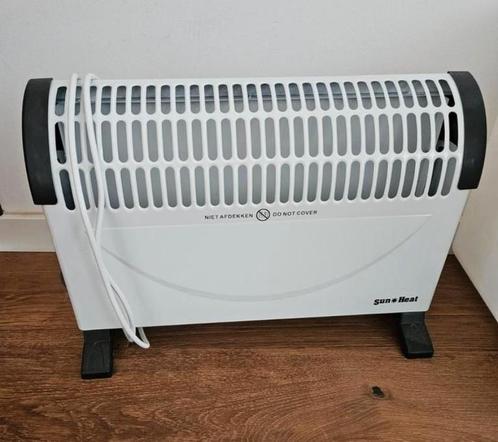 Elektrische convector met 3 standen, Doe-het-zelf en Verbouw, Verwarming en Radiatoren, Zo goed als nieuw, Kachel, 800 watt of meer