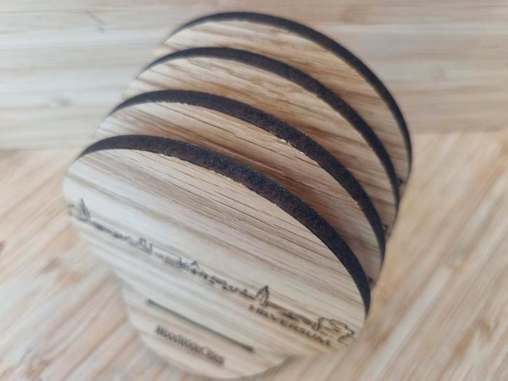 onderzetters hout hilversum skyline, Huis en Inrichting, Woonaccessoires | Onderzetters, Nieuw, Glas of Kopje, Ophalen of Verzenden