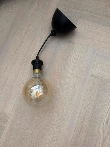IKEA HEMMA plafondlamp met LED bol