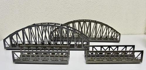 2 Marklin Boogbruggen + 2 opritten, Hobby en Vrije tijd, Modeltreinen | H0, Zo goed als nieuw, Brug, Tunnel of Gebouw, Gelijkstroom of Wisselstroom