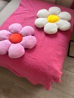 Retro Bloemen Kussens - Vintage Stijl, Huis en Inrichting, Woonaccessoires | Kussens, Ophalen of Verzenden, Gebruikt, Roze, Vierkant