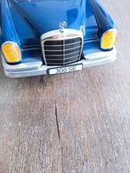 Mercedes 300se 1/18, Hobby en Vrije tijd, Modelauto's | 1:18, Ophalen of Verzenden, Gebruikt, Revell