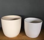 Twee bloempotten als set vintage jaren zestig wit/crème, Tuin en Terras, Bloempotten, Ophalen of Verzenden, Zo goed als nieuw