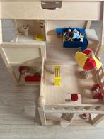 Houten poppenhuis met inboedel, Ophalen of Verzenden, Poppenhuis