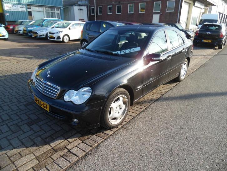 Mercedes-Benz C-Klasse apk 11.26 180 K. Classic lpg g3, Auto's, Mercedes-Benz, Te koop, C-Klasse, ABS, Airbags, Airconditioning
