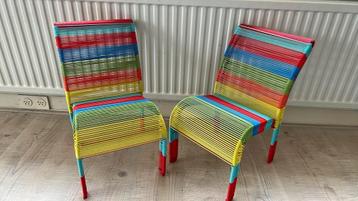 Design kinderstoel 2 st 45euro de set beschikbaar voor biedingen