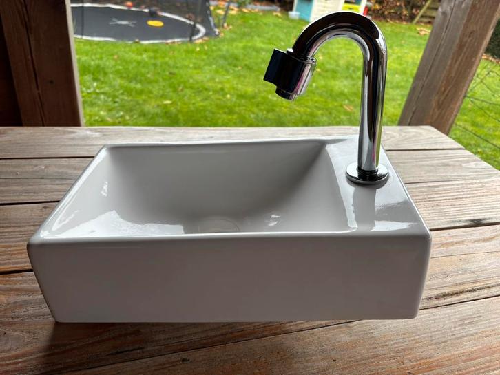 Fonteintje toilet Sphinx, Doe-het-zelf en Verbouw, Sanitair, Zo goed als nieuw, Toilet, Ophalen