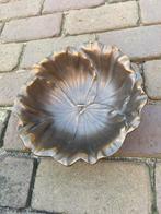Oude zware bronzen schaal in vorm lotus bloem, Ophalen of Verzenden