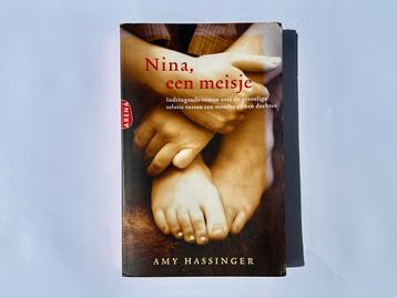 Nina, een meisje - Amy Hassinger beschikbaar voor biedingen