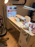 Manikur tafel, Huis en Inrichting, Ophalen, Zo goed als nieuw