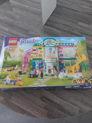 Lego friends set. beschikbaar voor biedingen