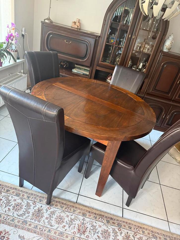 Uitschuifbare ronde tafel + 4 stoelen, Huis en Inrichting, Complete eetkamers, Gebruikt, 4 tot 6 stoelen, Ophalen of Verzenden