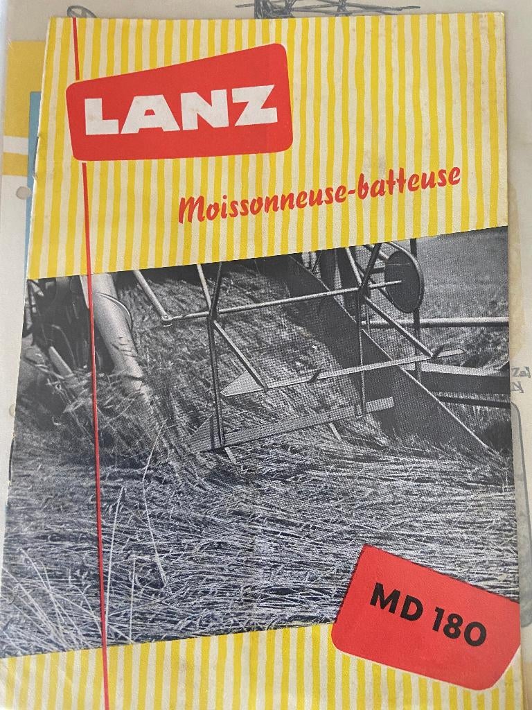 Tractorfolders, Ophalen of Verzenden, Gelezen, Folder