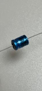 Philips elco’s 100uF 25V, Hobby en Vrije tijd, Elektronica-componenten, Ophalen of Verzenden, Zo goed als nieuw