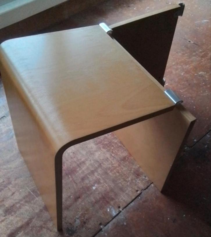 Auping Auronde Aanhangtafeltjes - Beuken Kleur, Huis en Inrichting, Slaapkamer | Bedden, Gebruikt, Bruin, Ophalen of Verzenden